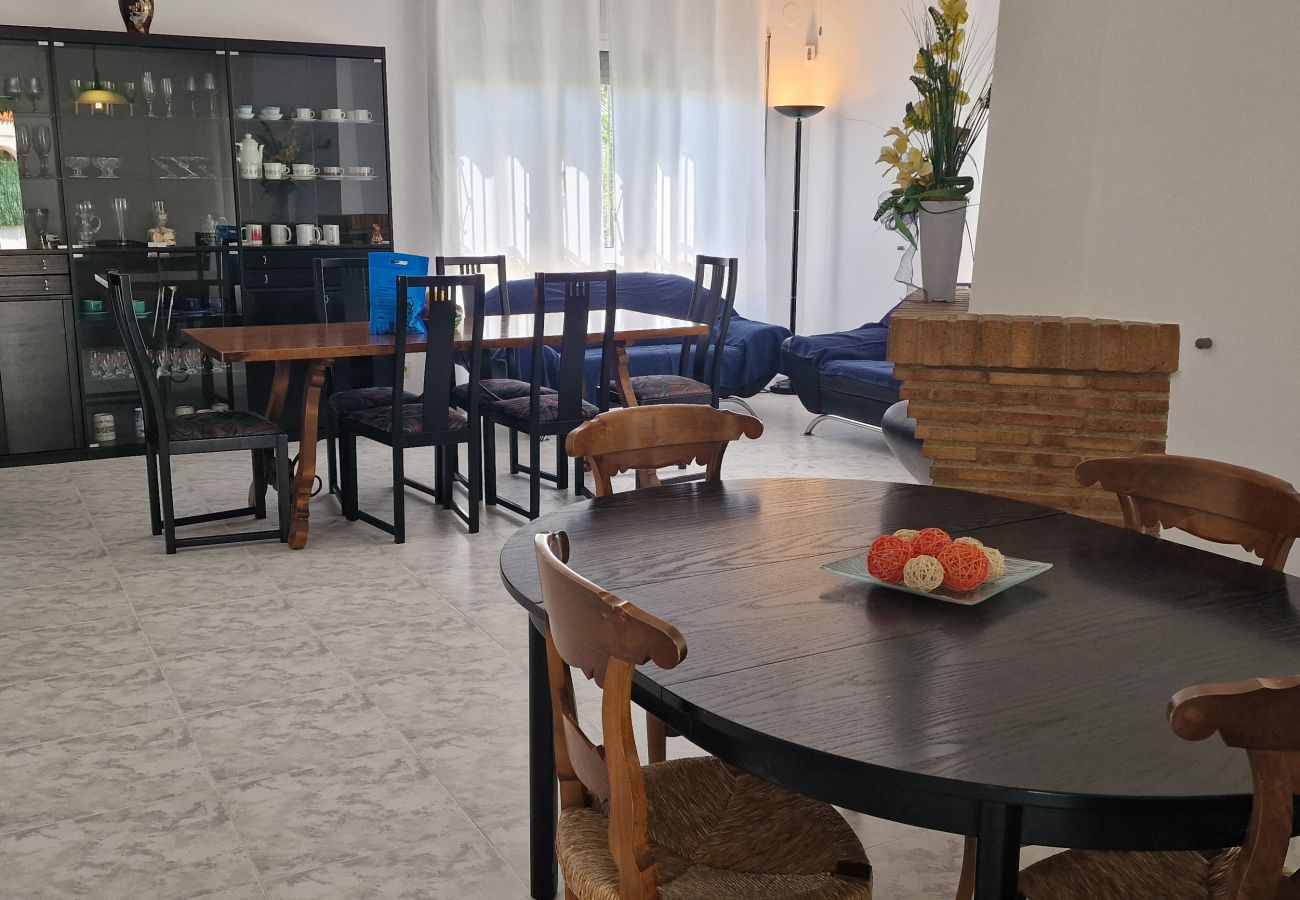 Ferienhaus in Riumar - Four Seasons (6PAX)